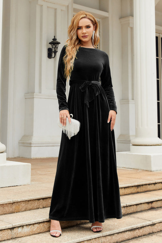 Elegant And Elegant Lady's Long Dress
