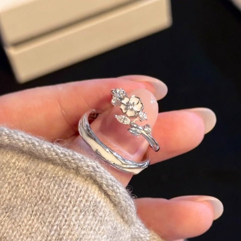 Creative Silver Sparkling Camellia Couple's Ring