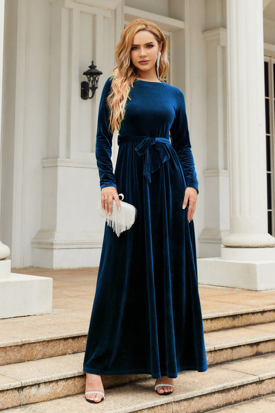 Elegant And Elegant Lady's Long Dress